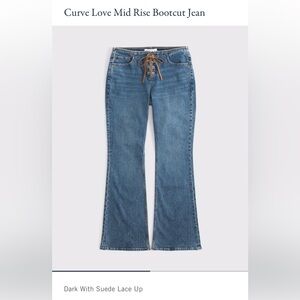 Abercrombie & Fitch Curve Love Mid Rise
Bootcut Jean